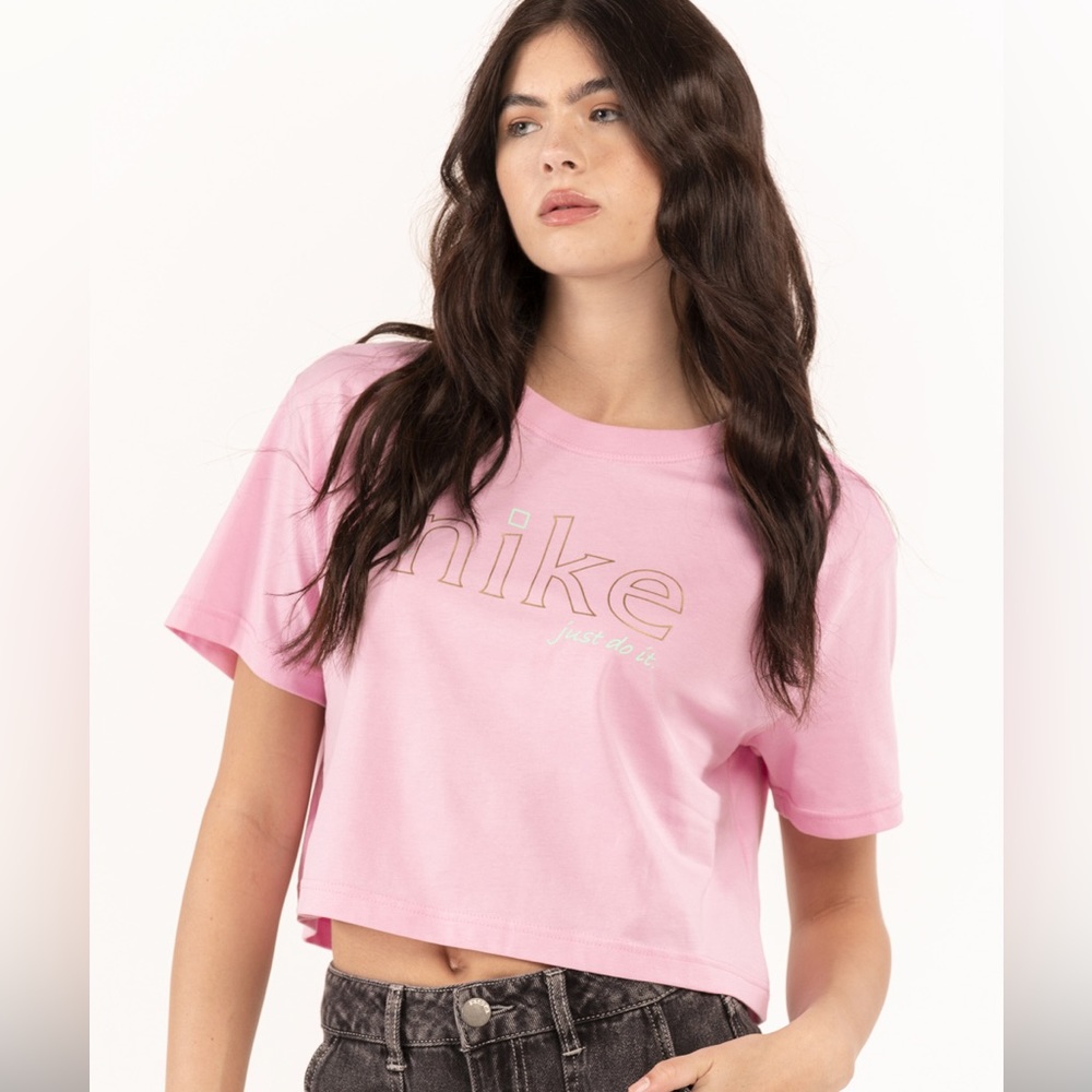 NWT Pink Nike Crop top